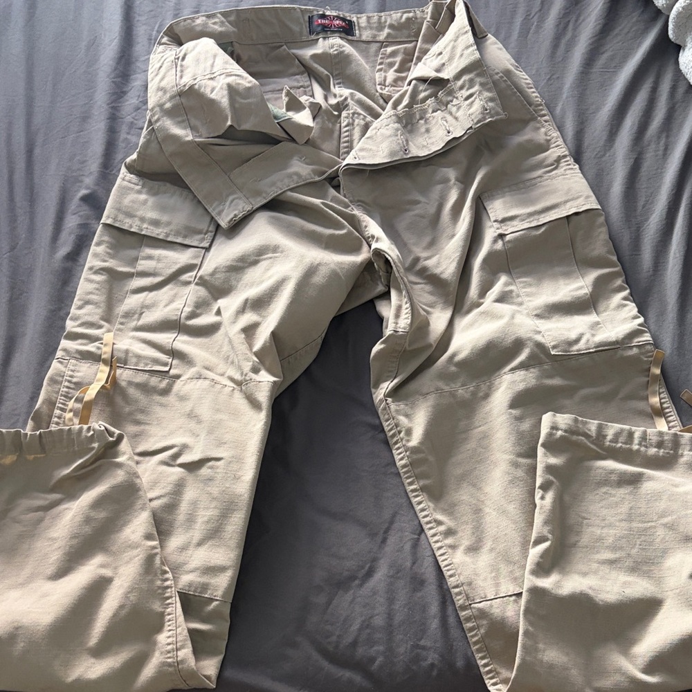 Men's Tan Tactical Pants - Adjustable sizing